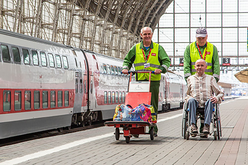 Помощь маломобильным пассажирам на вокзале