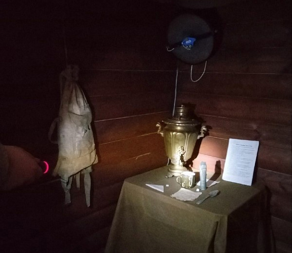 Экскурсия с фонариком в музее в «Заельцовка»