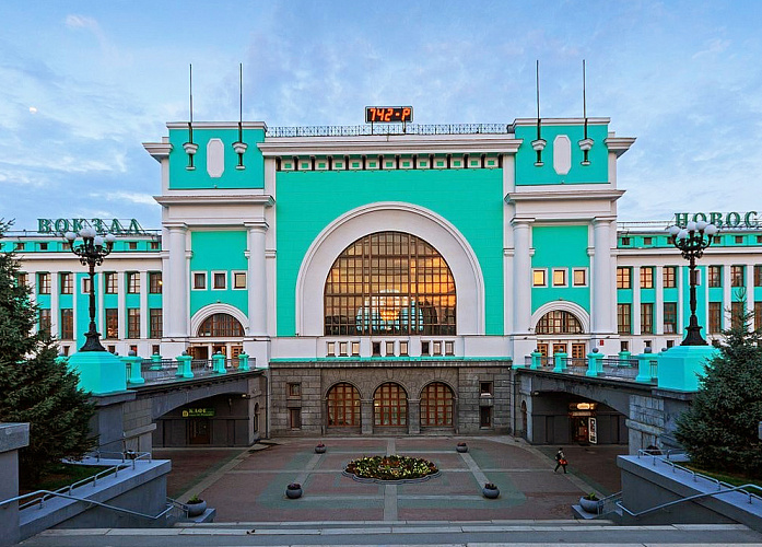 Железнодорожный вокзал «Новосибирск-Главный» №1